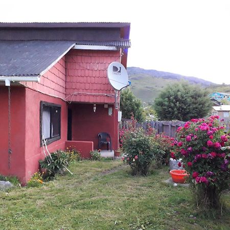 Hostal Y Cabanas Peumayen 푸에르토과달 외부 사진