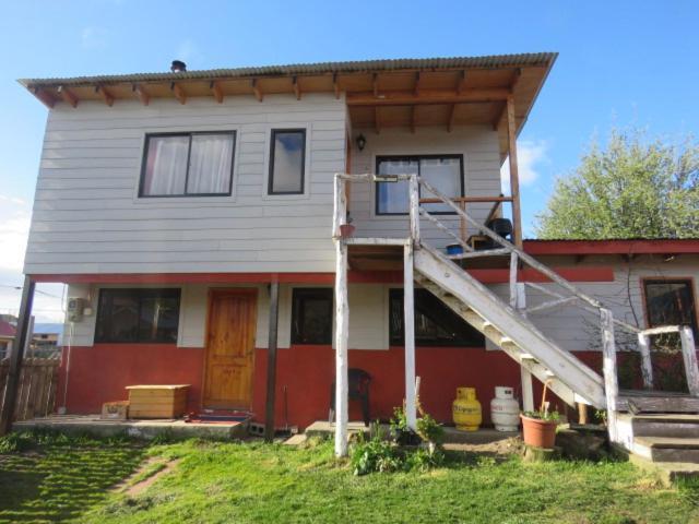 Hostal Y Cabanas Peumayen 푸에르토과달 외부 사진