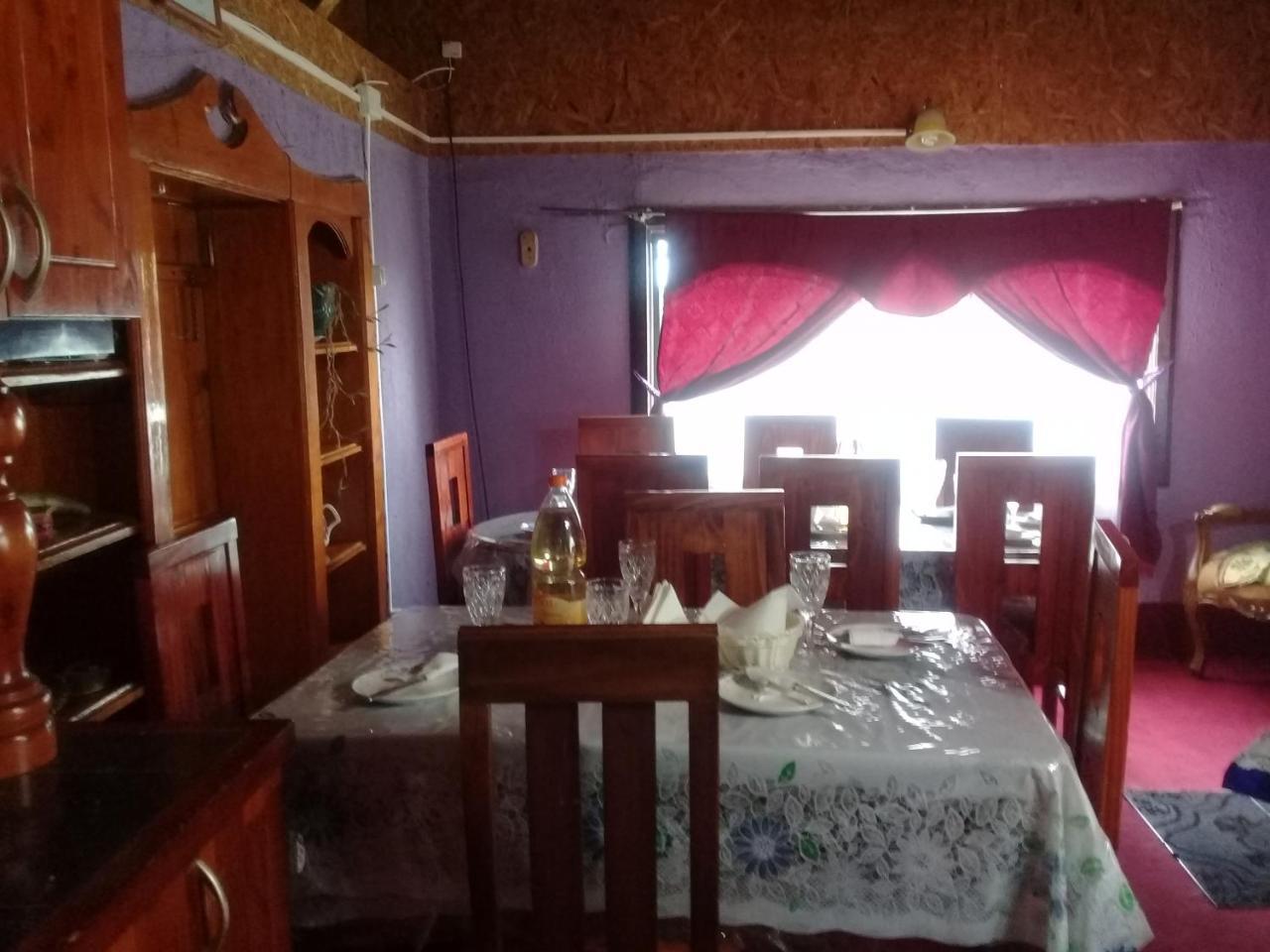 Hostal Y Cabanas Peumayen 푸에르토과달 외부 사진
